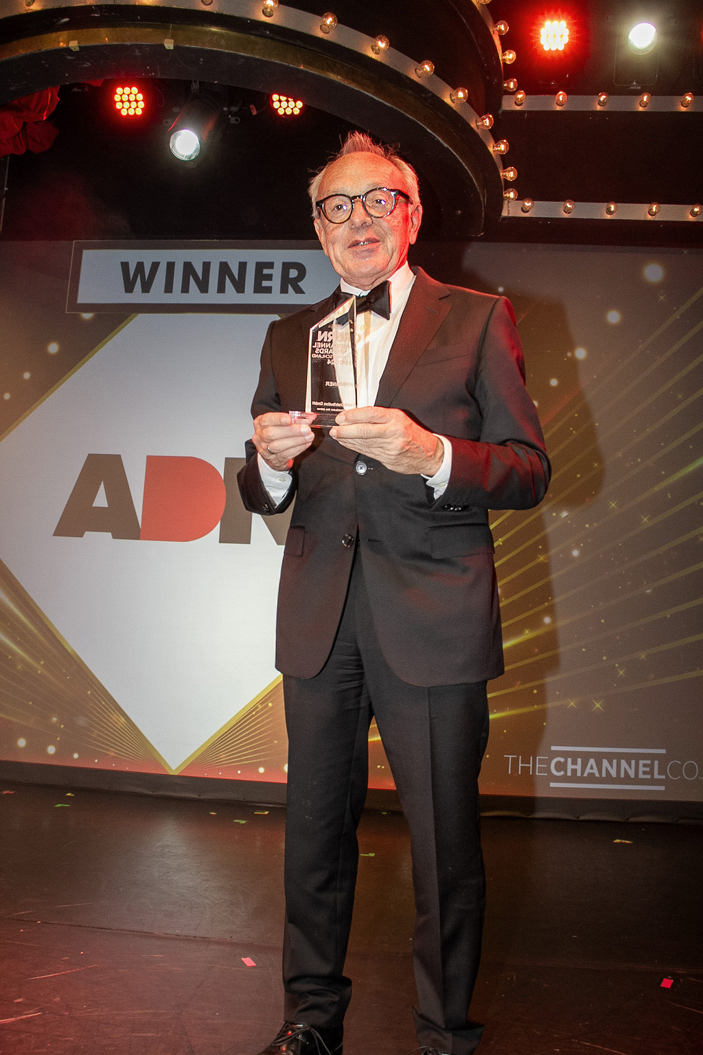 CEO Herrmann Ramacher auf Bühne