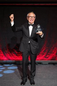 csm_Hermann_Ramacher_erhält_Preis_fürs_Lebenswerk__c_CRN_696ebc7258